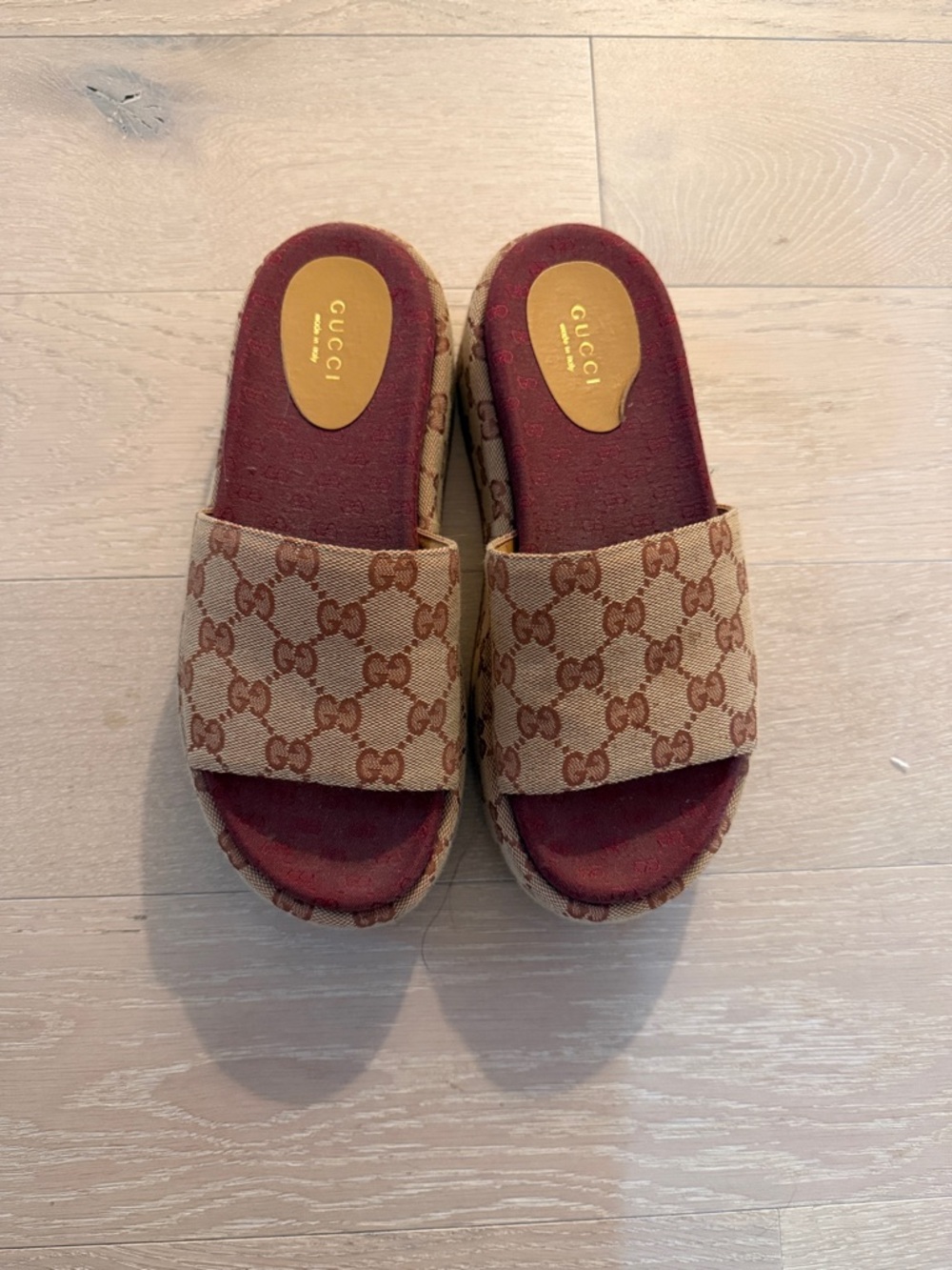 Gucci GG Canvas Slide Sandals in Beige and Burgundy Footbed